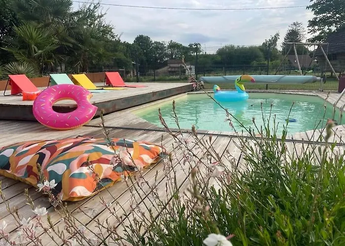 Gite La Vie En Couleur 14 Personnes