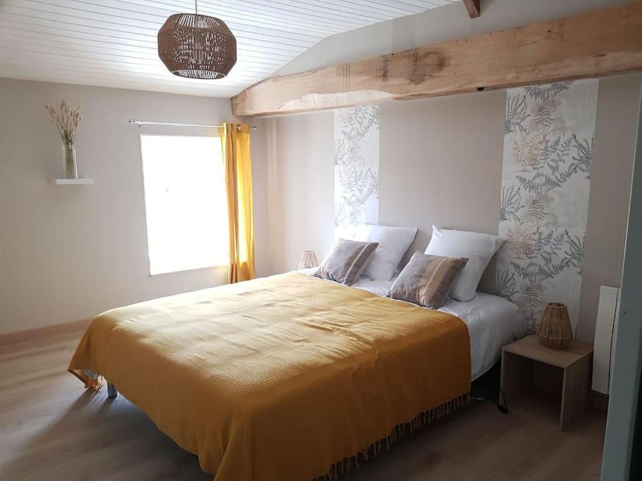 La Vie En Couleur 14 Personnes Holiday home Saint-Paul-en-Gatine
